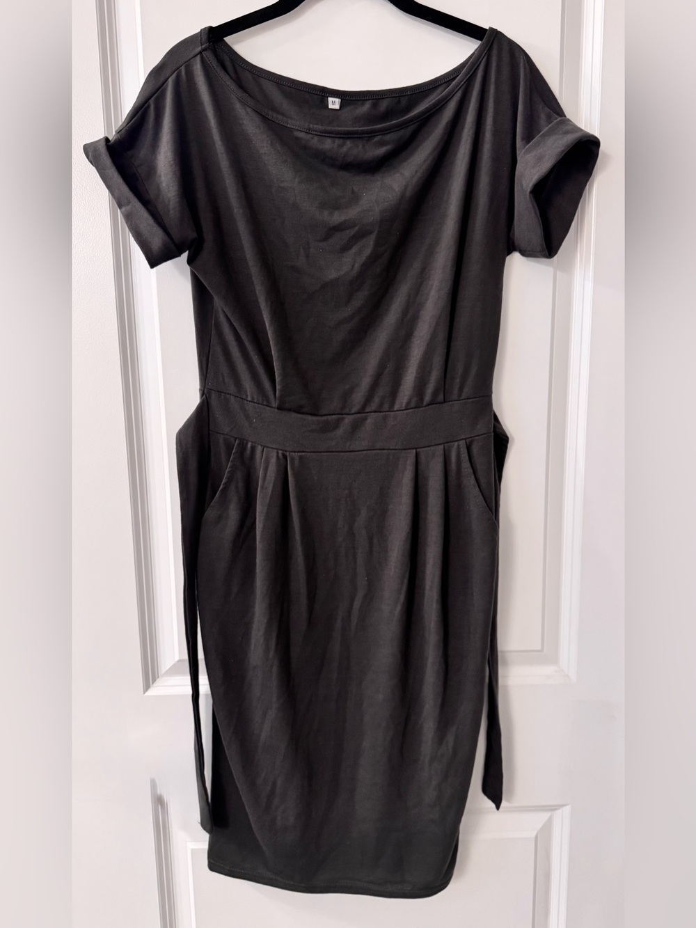 #x065 - Soft Charcoal Gray Boatneck Cuffed Short Sleeve Midi Dress Attached Belt